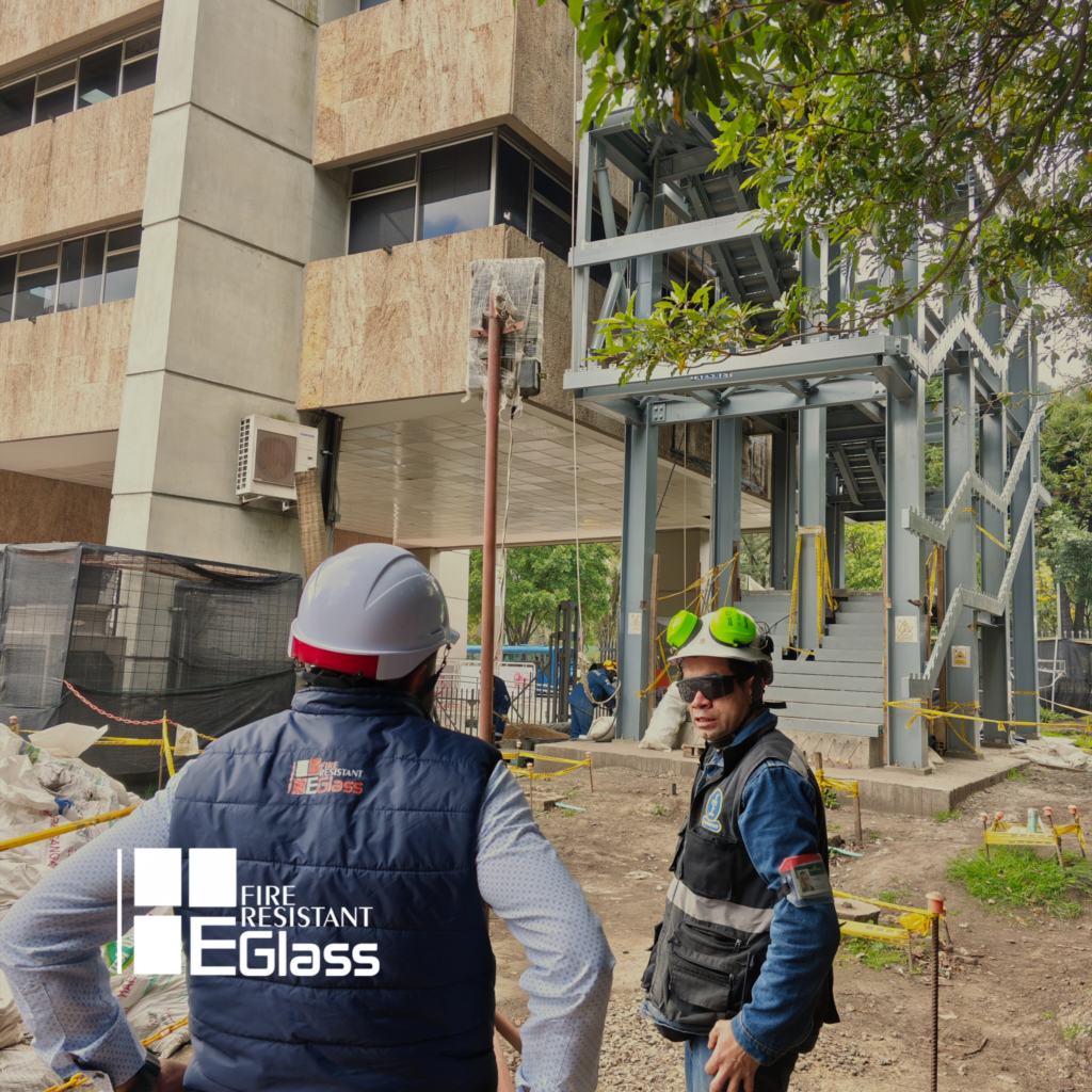 Instalación Vidrio Cortafuego - Salidas de  Emergencia