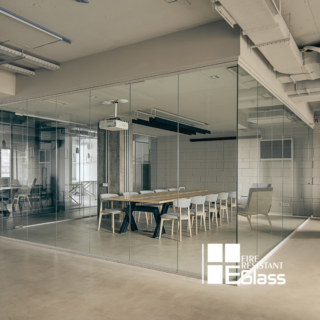 Sistema de ventanería categoría cortina en vidrio